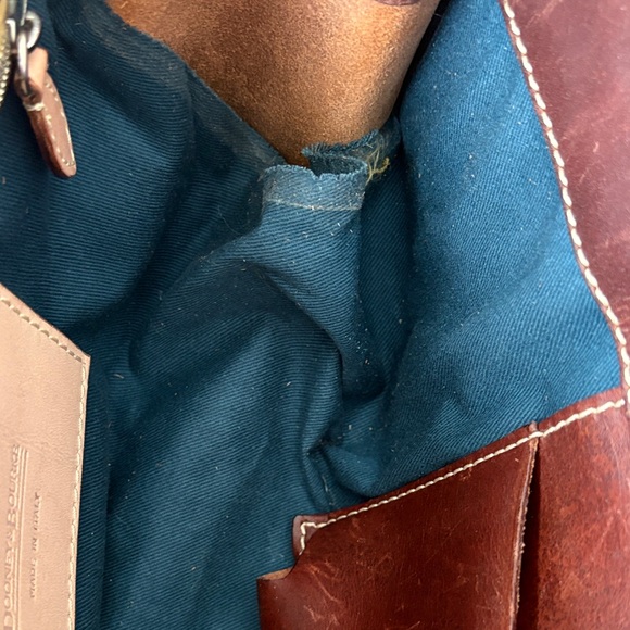 Rare Find - vintage Dooney&Bourke - Picture 9 of 13